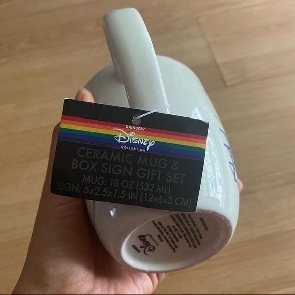 NEW Disney’s Mickey Mouse Rainbow Coffee Mug 18oz - Picture 5 of 8